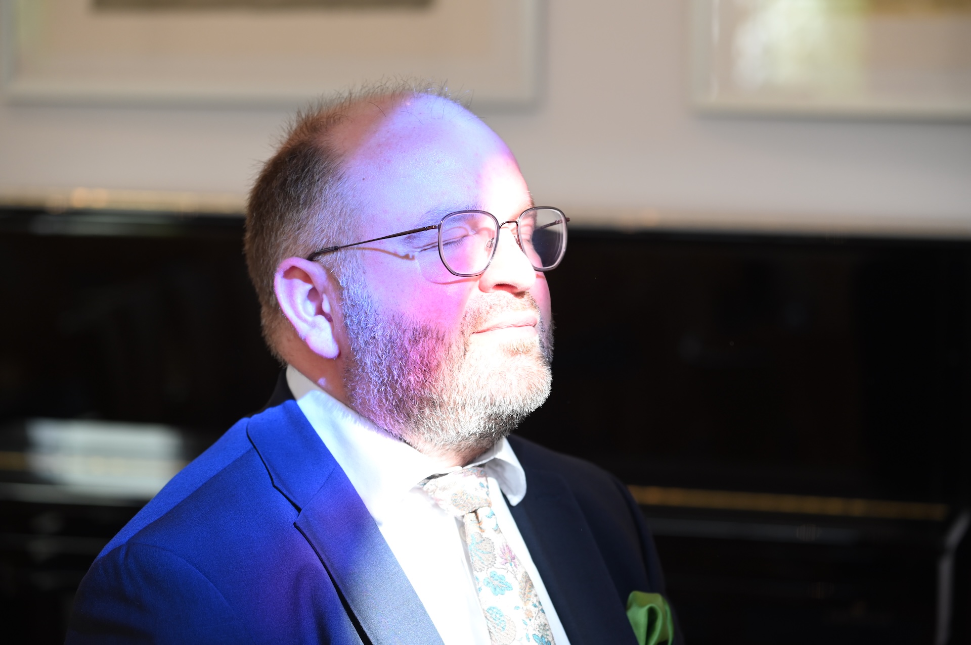 Der Gründer von "Das Leben feiern" Thomas Knöller ist in Tübingen und Stuttgart zuhause. Seine Reden bei Trauerfeiern und Trauungen hält er immer frei.